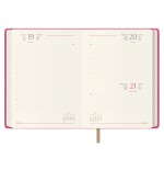 30855-AGENDA 2026 SAMBA DIA PAGINA 15 X 21 CM. COLOR FUCSIA OHE 12885 - 26