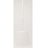 7481-KIT ESCOBILLA + ESCOBILLERO EN PLASTICO DE ALTA RESISTENCIA MARINO WC024